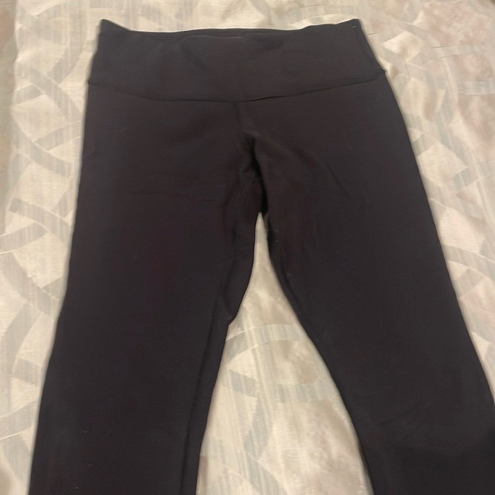 Lululemon black leggings, size 6, great condition